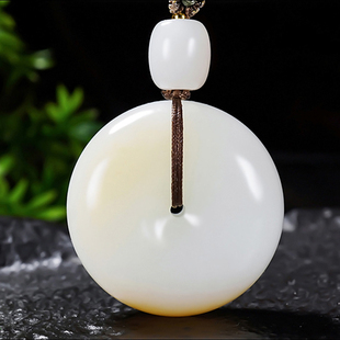 新疆大师冯立辉作品和田玉且末金山料糖羊脂白玉平安扣38.05克