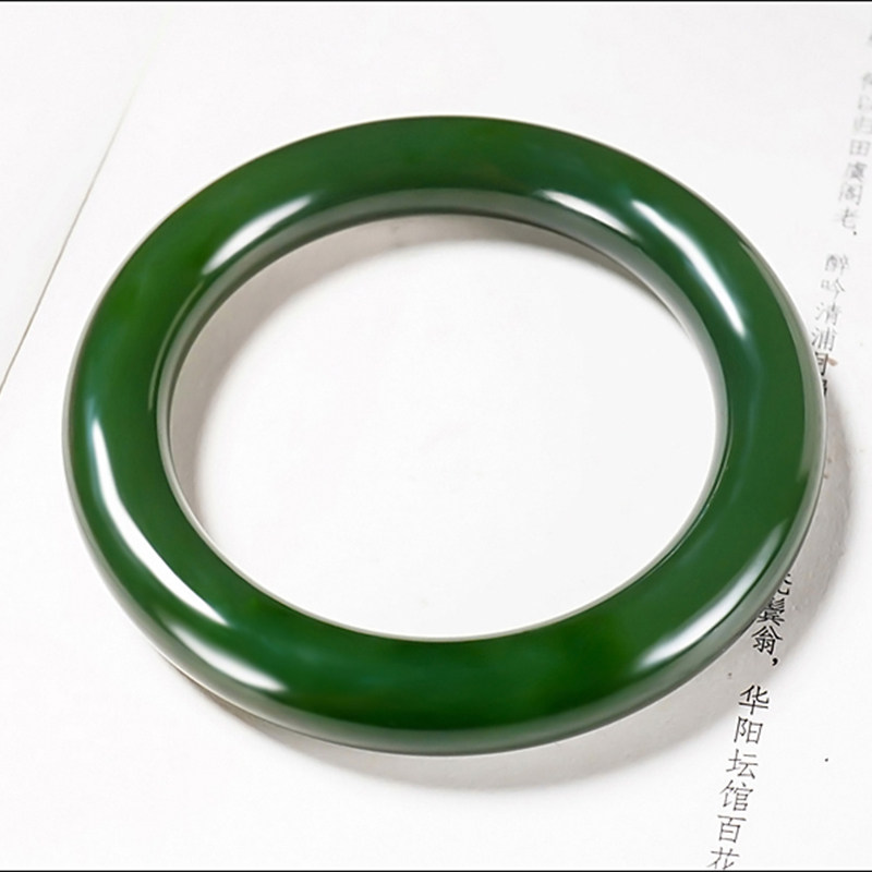 新疆张亚龙作品和田玉俄料无黑点7号矿碧玉手镯65.20克 内径57mm