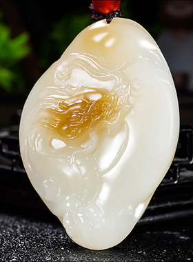 新疆大师张亚龙作品 和田玉且末糖白玉龙行天下挂件35.43克