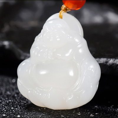 新疆大师郭磊作品和田玉羊脂白玉笑佛挂件13.53克