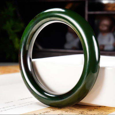 新疆郭磊作品和田玉俄料7号矿红皮老料碧玉手镯74.21克内径56mm