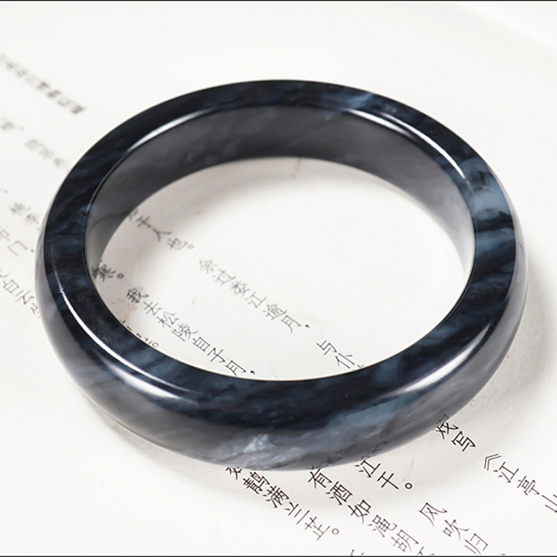 新疆大师郭磊作品和田玉墨玉籽料手镯平安镯64.21克 内径55mm