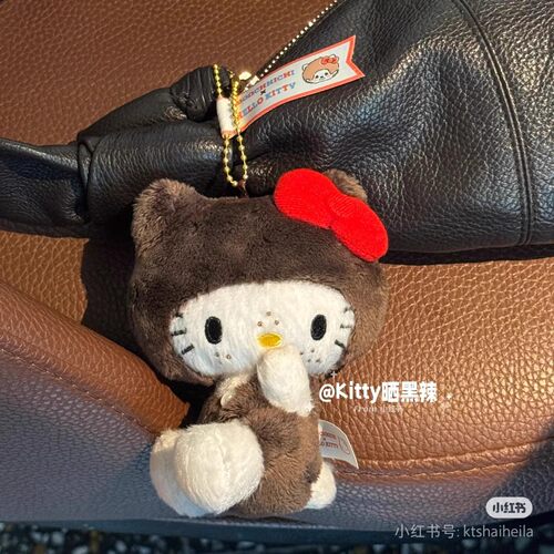 日本蒙奇可爱雀斑小公仔hellokitty女生包包挂件书包挂饰毛绒玩偶