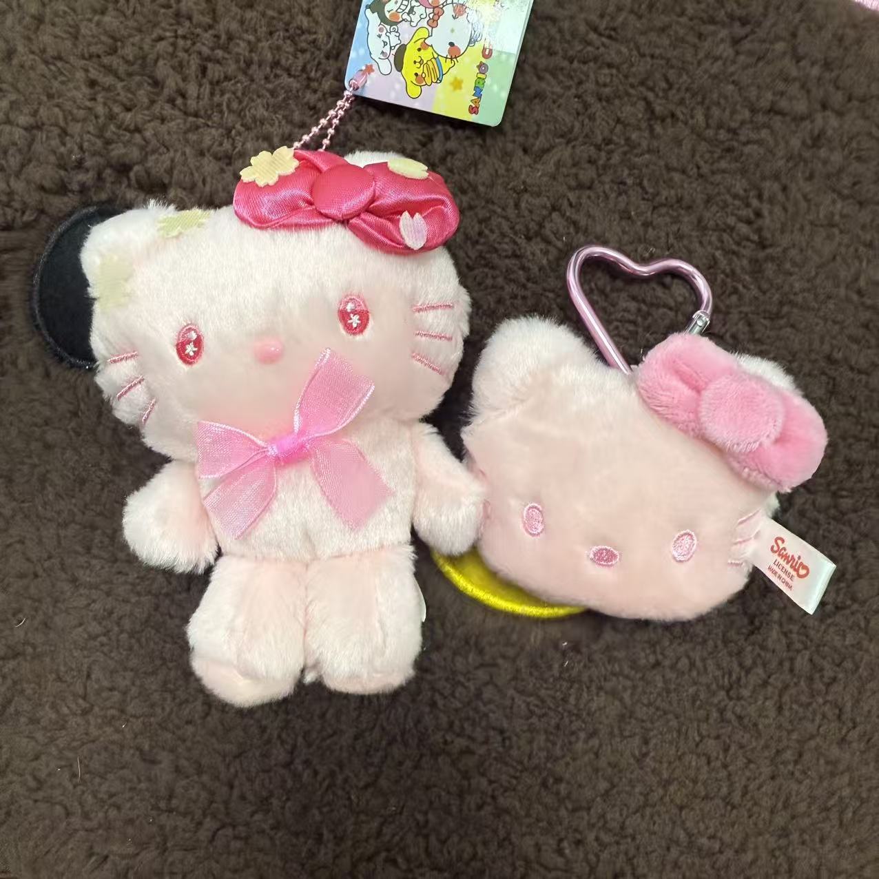 日本粉色樱花hellokitty图片