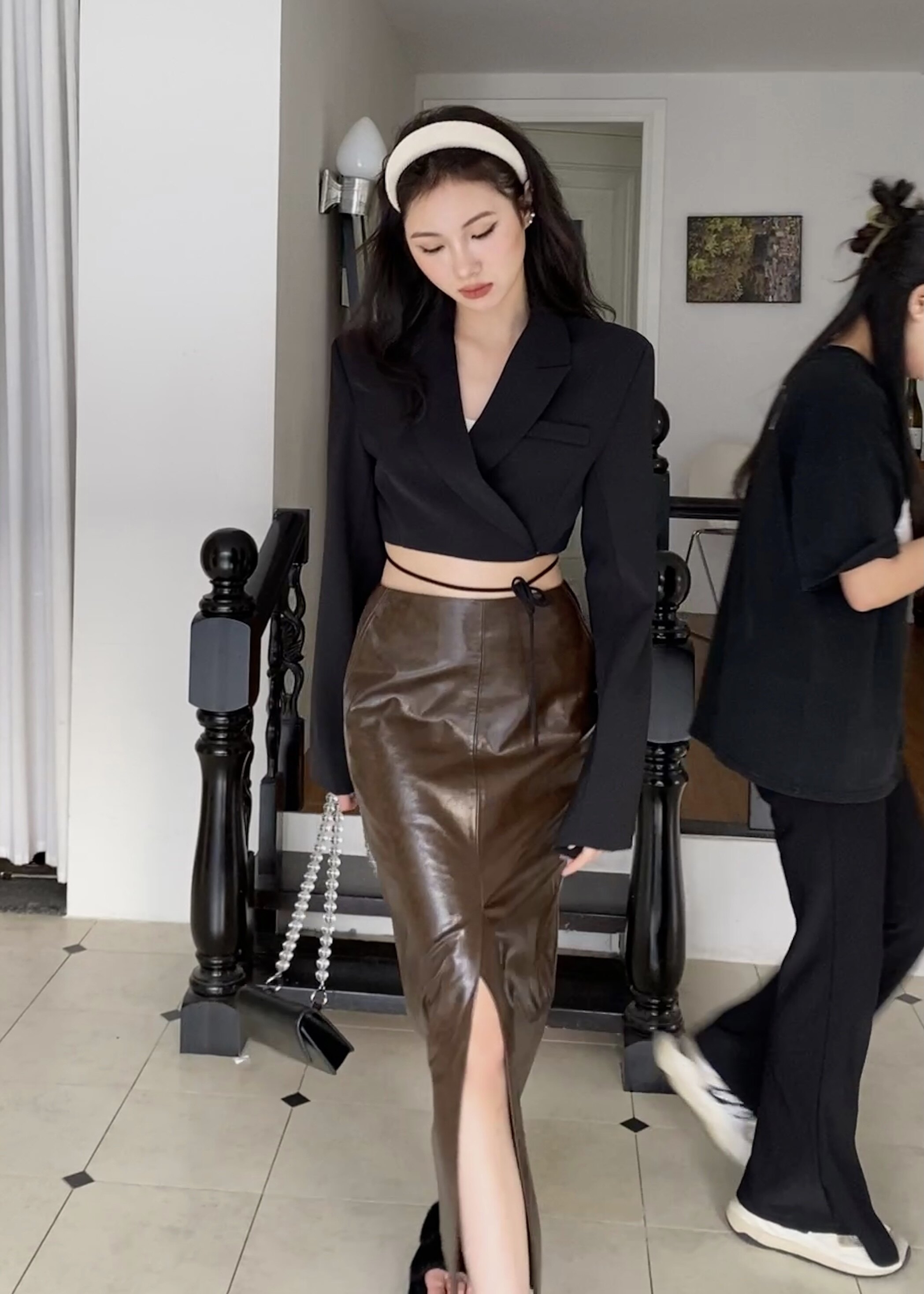 港味黑色皮裙开叉半身裙女2023高級感气质包臀裙子高腰直筒长裙子
