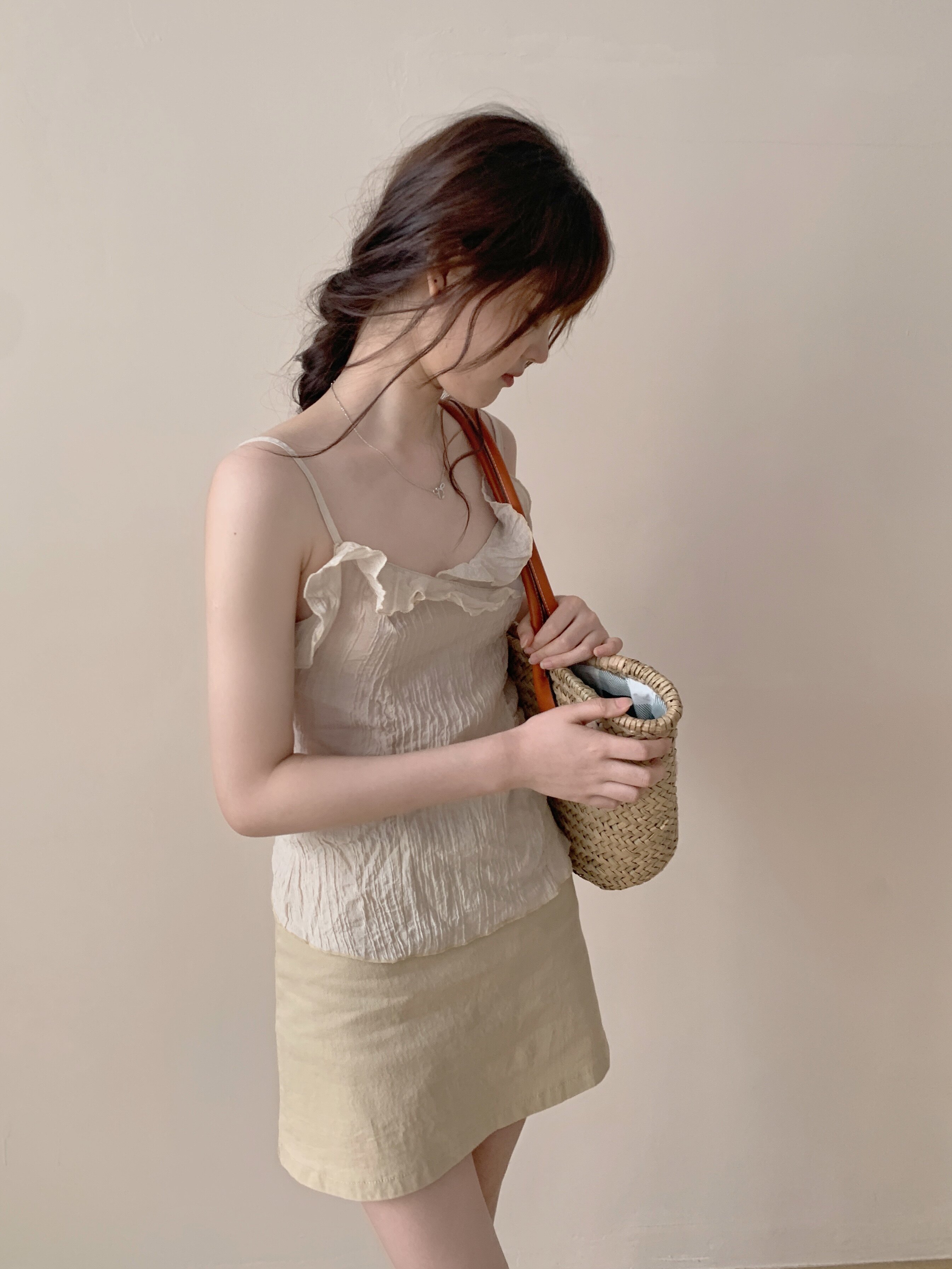 鱼没放【1件8折2件6折3件5折】纯欲风荷叶花边吊带显瘦背心上衣