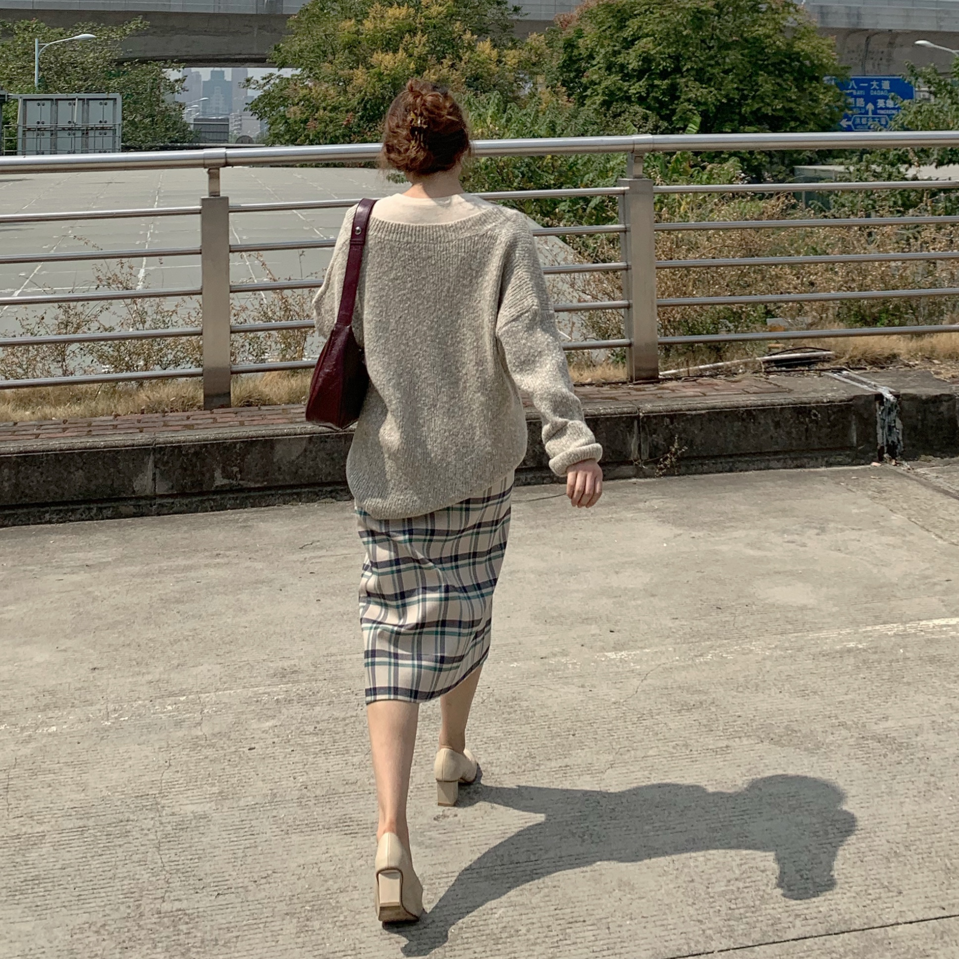 【5折 不退换】鱼没放复古港味格子半身裙女直筒一步裙