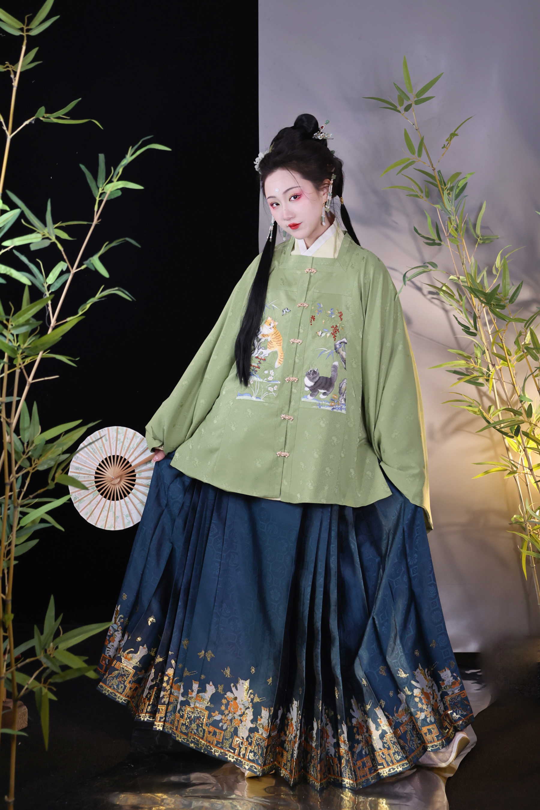 衡庐秋季猫马面裙定制明制