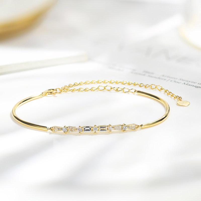 宝石矿工 18k黄金梯方钻石手链 小清新群镶真钻手镯 彩金手饰百搭