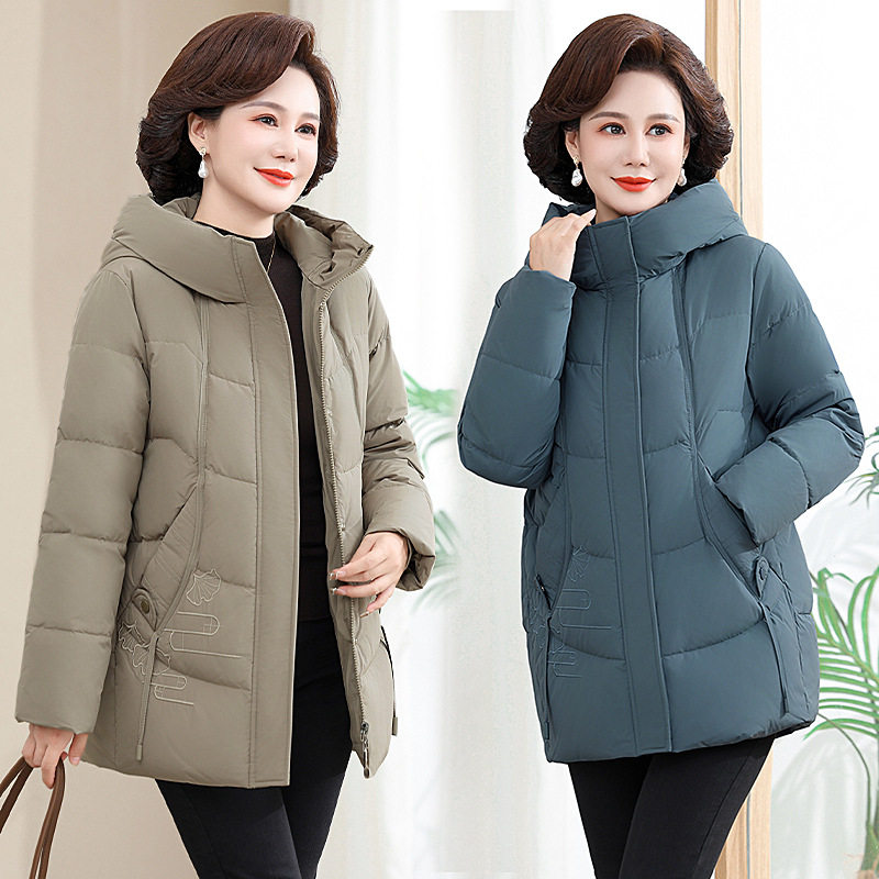 白鸭绒羽绒服女中长款冬季2024新洋气连帽防寒保暧妈妈装外套