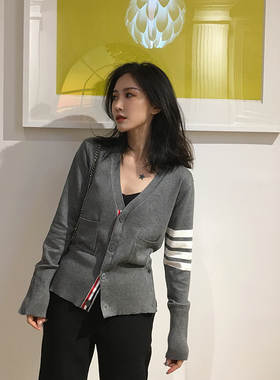 tb开衫女毛衣短款外套红色修身春秋灰色学院风外搭针织衫2025上衣