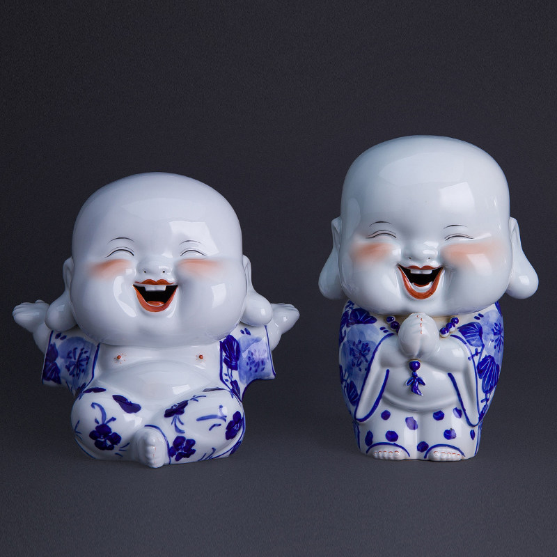 手绘青花瓷器景德镇陶瓷娃娃摆件新中式家居玄关客厅书房装饰礼品