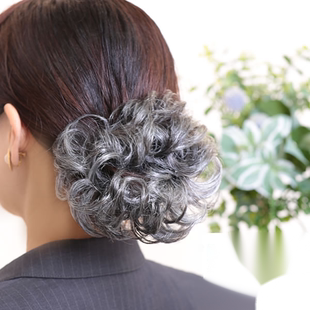 女士花白假发中老年卷发花白发包白色发圈插梳发包盘头花发饰头饰