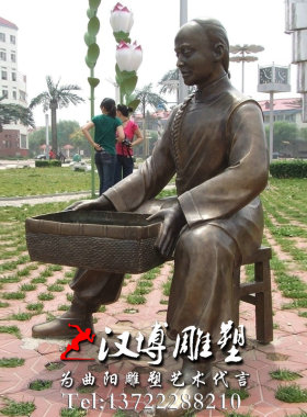 玻璃钢商业街门口景观人物雕塑