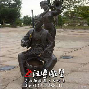 民俗民风雕塑壮族打鼓吹唢呐男女人物雕塑广场公园铸铜雕塑定制做
