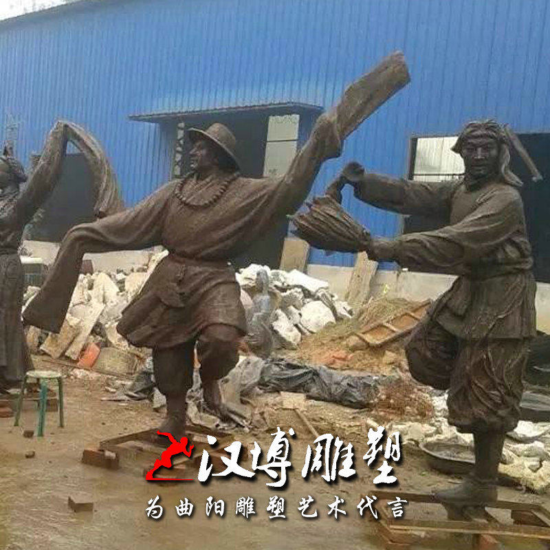 玻璃钢仿铜民族人物雕像户外景观装饰铸铜藏族民俗人物小品雕塑