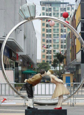 景观爱情玻璃钢户外大型铜雕定制