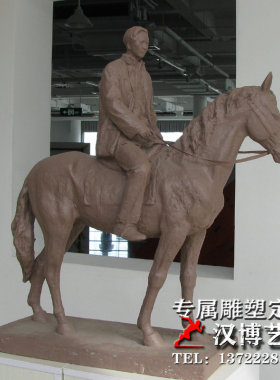 玻璃钢民俗骑马景观雕塑制作厂