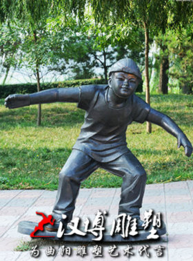 玻璃钢公园小孩玩滑板主题雕塑