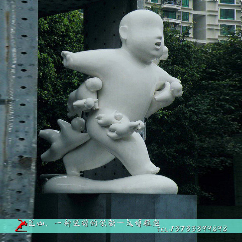 玻璃钢彩绘童趣小孩雕像铸铜人物铜雕塑定制在大型城市景观铜雕塑