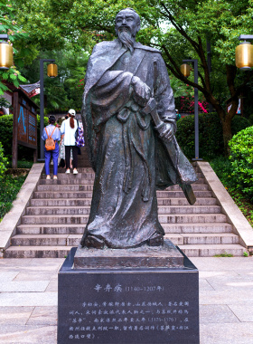 精雕宴铸铜景观装饰校园庭院