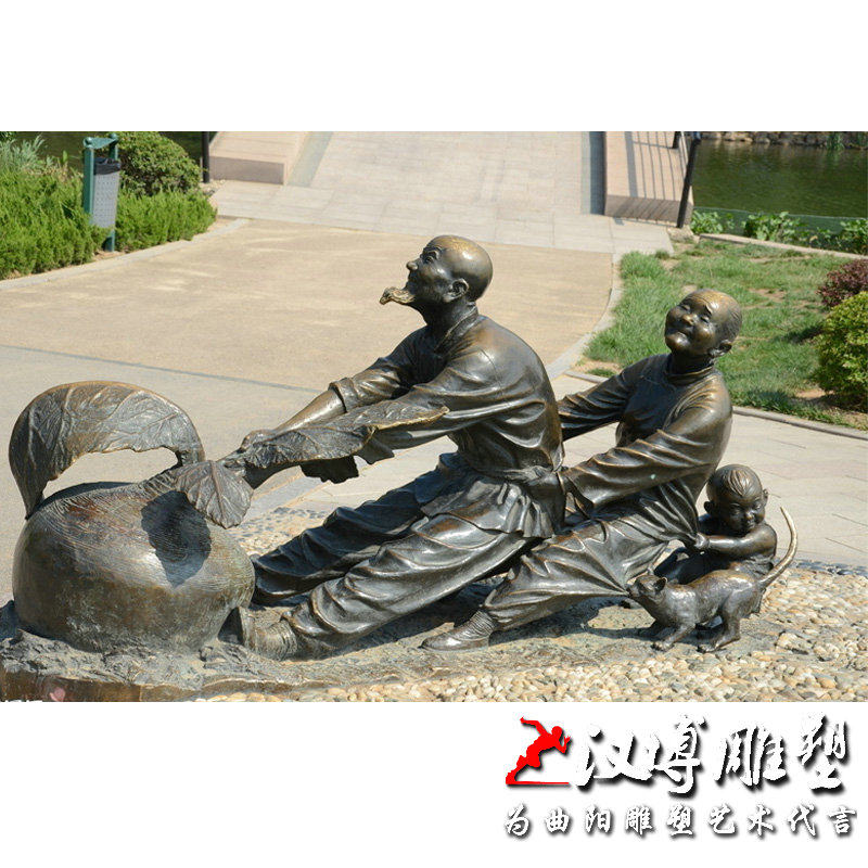 玻璃钢仿铜雕塑童趣主题小孩们拔萝卜雕塑户外公园景观汉博雕塑