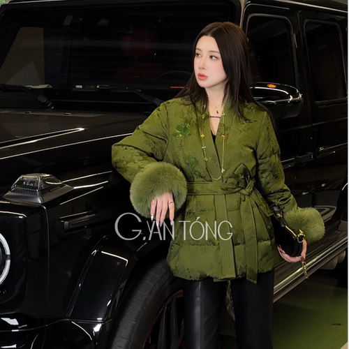 狐狸毛袖桑蚕丝鹅绒服外套