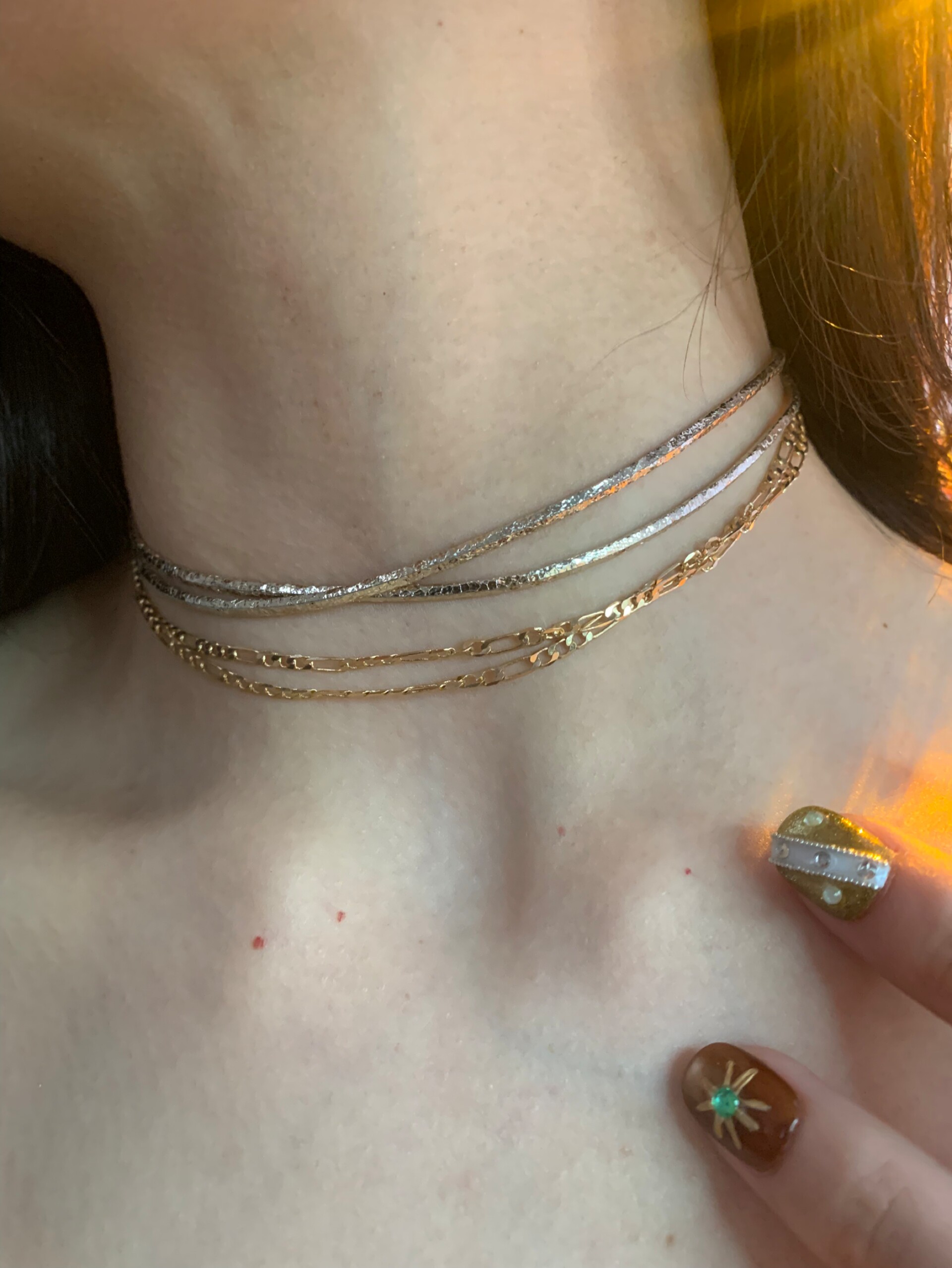 戏梦千金 多层叠戴金色链条choker颈链女细款皮革项圈修饰肩颈潮