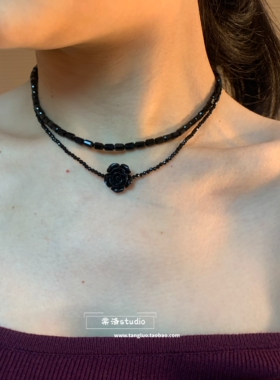 棠洛 双层黑色玫瑰花串珠锁骨链女甜酷叠戴项链日常百搭颈链短链