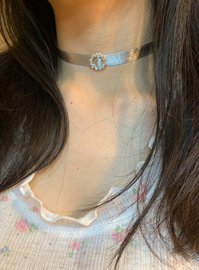 棠洛 灰色珠光缎带镶钻choker颈链女小众布艺锁骨链日常百搭高级
