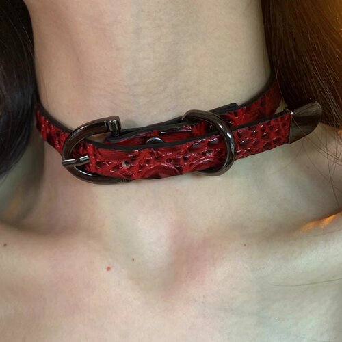 枪黑红鳄鱼纹皮带扣choker女