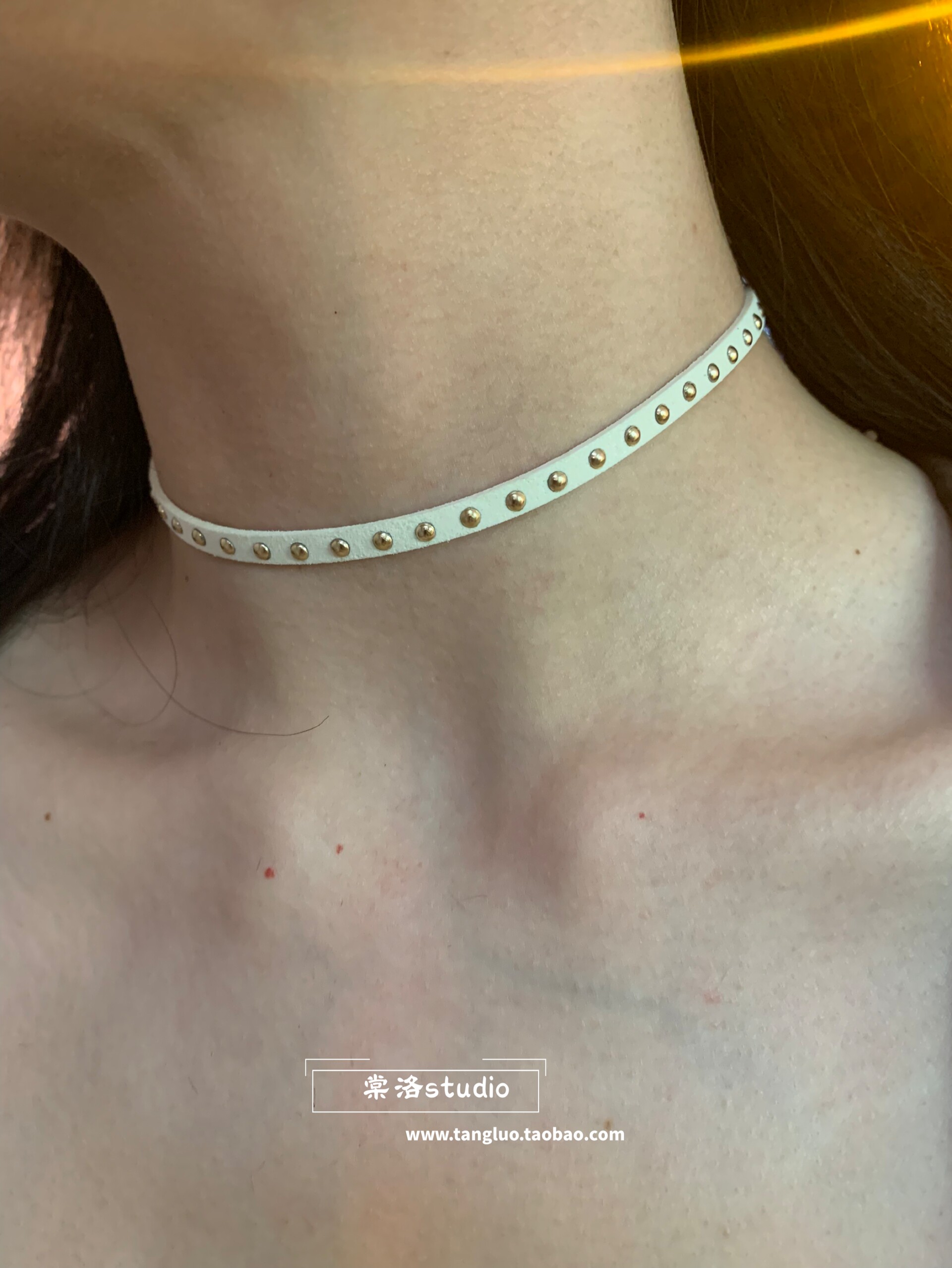 奶白色麂皮choker颈链女小众个性细款项圈甜酷辣妹风锁骨链2026潮图片