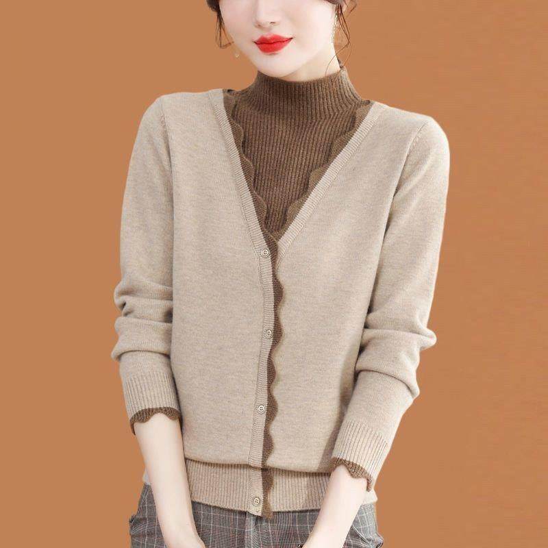 假两件拼接毛衣女秋冬半高领内搭打底上衣洋气宽松保暖羊毛针织衫