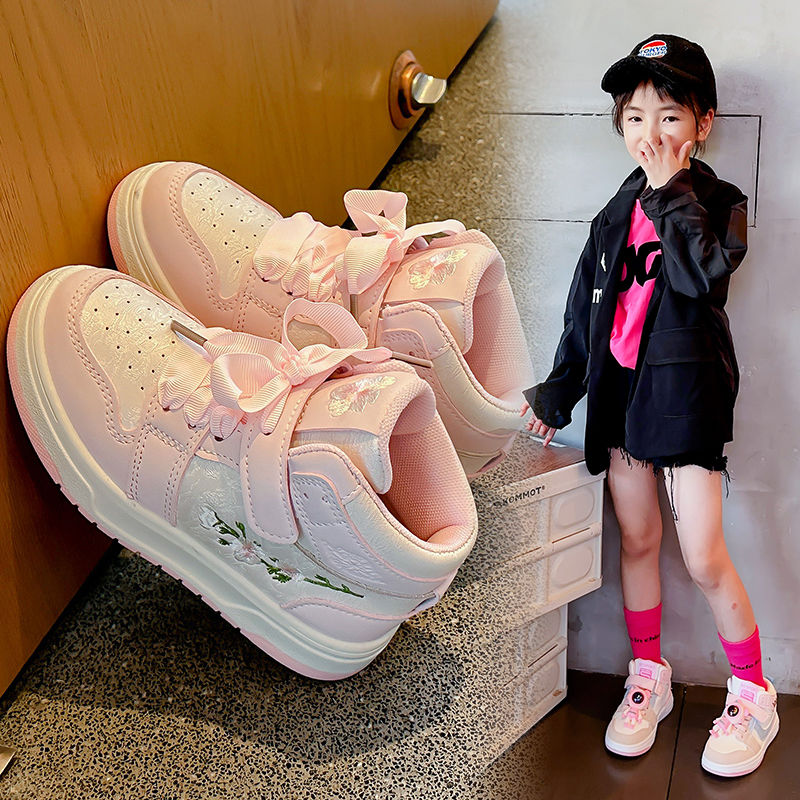 儿童皮面板鞋女童断码运动鞋2025新款小学生软底防滑休闲鞋小白鞋