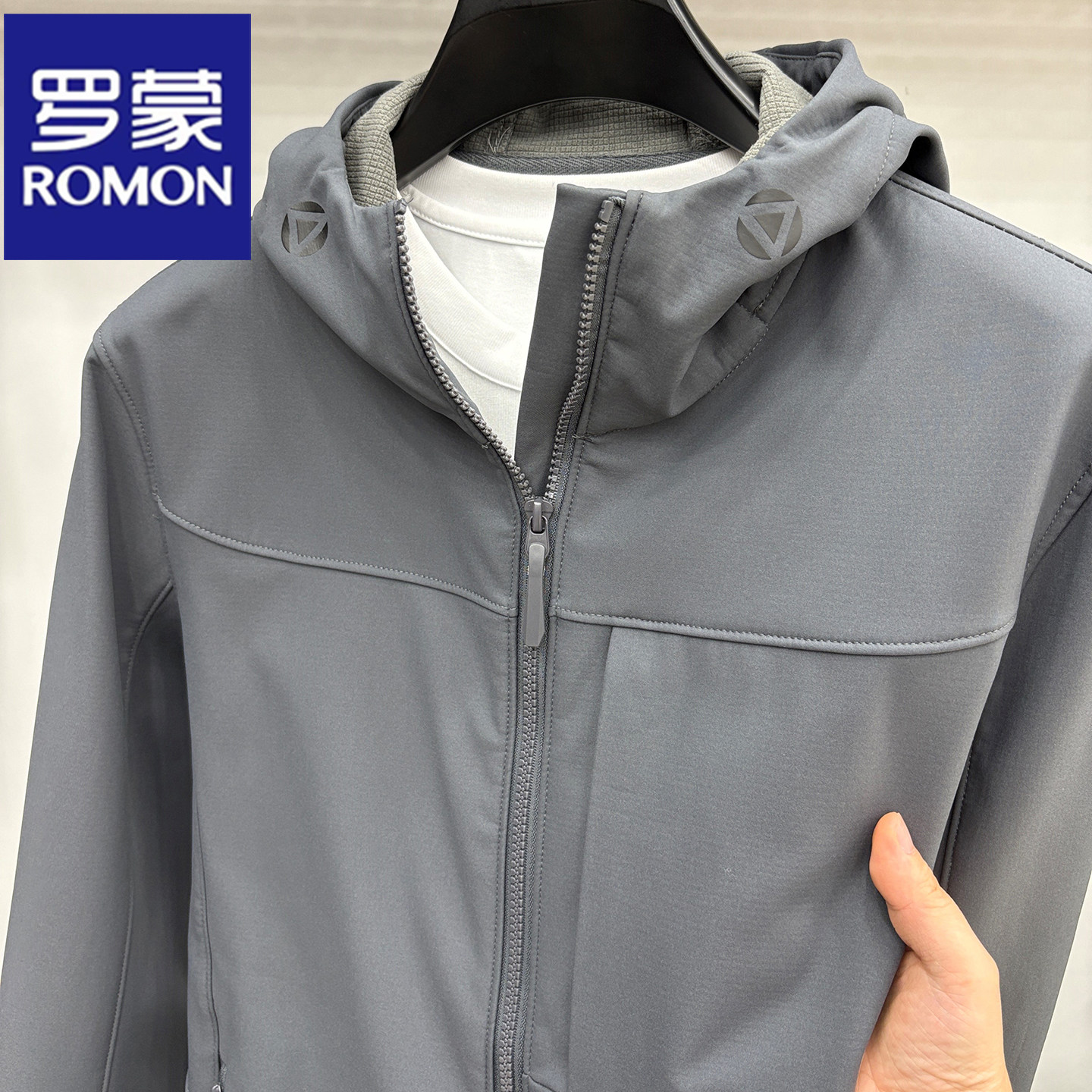 罗蒙秋冬男士外套连帽2025新款夹克时尚通勤三防户外软壳冲锋衣服,男装,夹克,淘宝优惠券,粉丝福利购,淘宝优惠卷