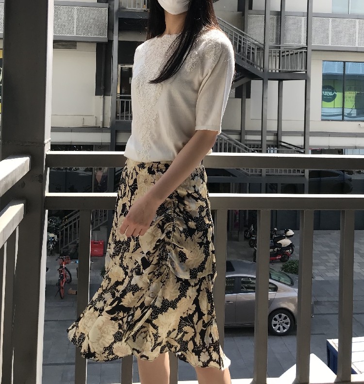 2020RT夏季新款金箔花印花真丝缎侧抽绳褶皱鱼尾摆半身裙桑蚕丝裙