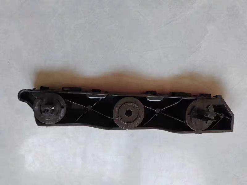适用于众泰Z300500T600运动大迈X5sr7前后保险杠支架前杠吊耳卡子图片