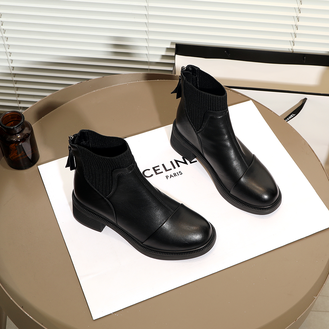 上脚超显瘦~百搭舒适软底小短靴