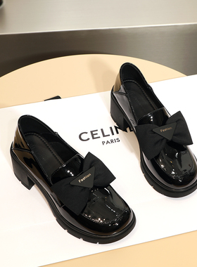 英伦复古风小皮鞋女春秋可爱蝴蝶结粗跟漆皮方头单鞋中跟一脚蹬