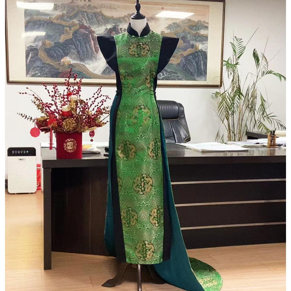 (拖尾两件套)墨蓝色长款新中式舞台走秀主持人长款旗袍