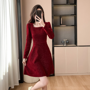 收腰显瘦喂奶衣产后潮妈中长款 时尚 裙 外出哺乳衣连衣裙秋冬款 大码