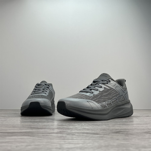 外贸出口运动鞋男款透气网面跑步鞋轻便软底专业马拉松越野慢跑鞋