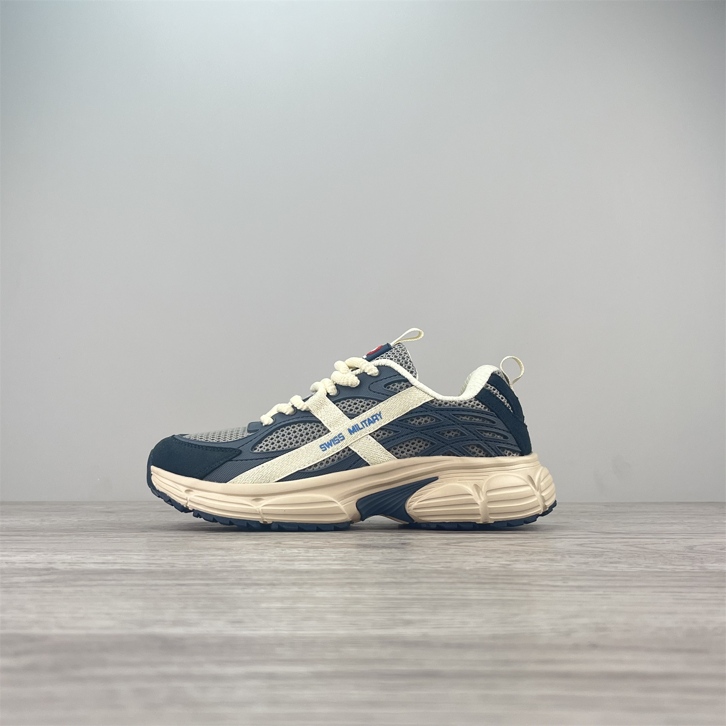 出口 外贸原单情侣户外低帮越野跑鞋厚底减震防滑休闲百搭老爹鞋