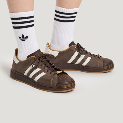 三叶草男女贝壳头板鞋HP7108