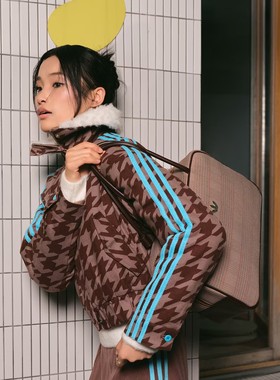 阿迪达斯三叶草女子25年冬保暖复古千鸟格毛绒翻领棉服外套KA9732