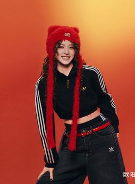 阿迪达斯三叶草女子26新年慵懒风半开襟套头衫卫衣KT0725 KT3135