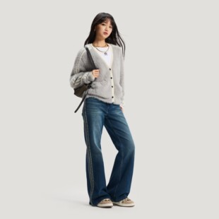 Adidas/阿迪达斯三叶草女子26年新年款水洗牛仔微喇裤KT3173 3174