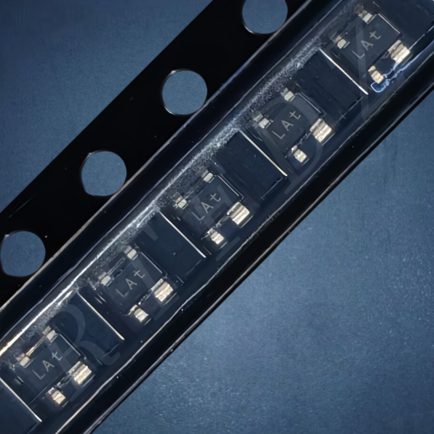 BF1201WR场效应管SOT343丝印LAt