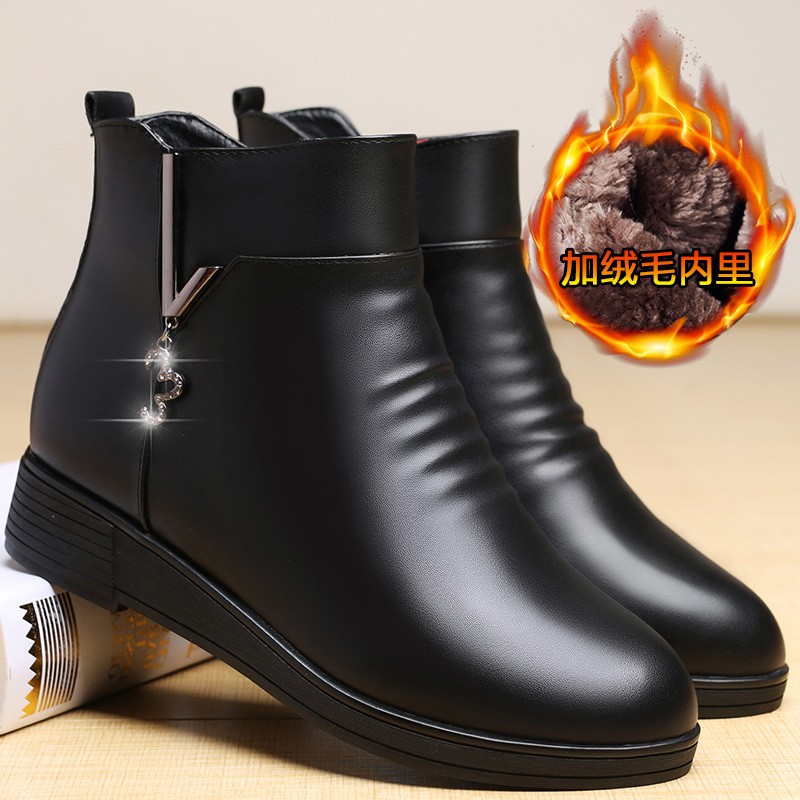 休闲棉短靴子平底不规则褶皱