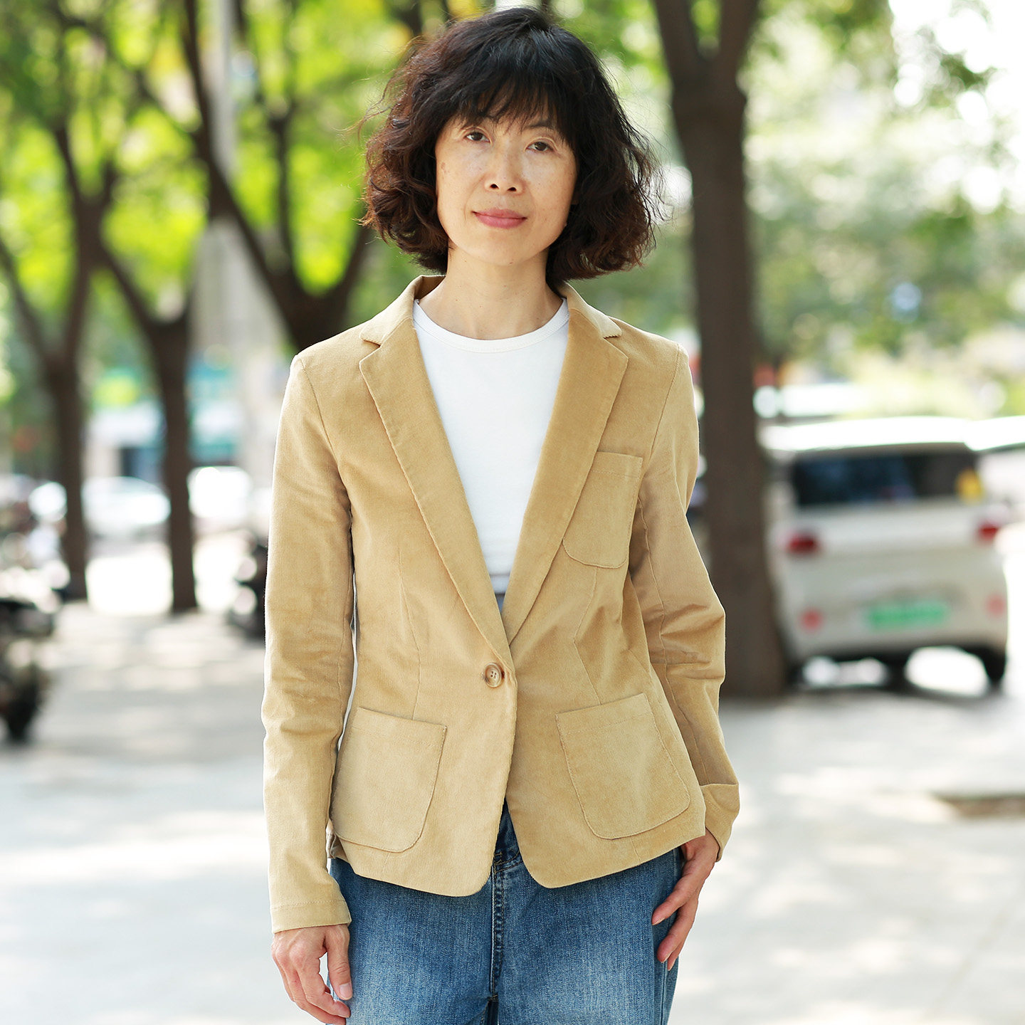 2026秋新款短款修身纯棉条绒西装外套女通勤职场灯芯绒翻领小西服